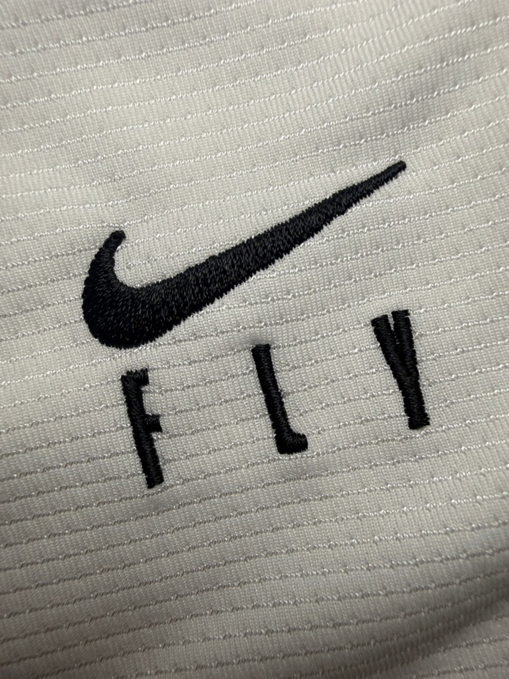 Nike Women’s White Fly Crossover Basketball Shorts with Black Trim Size Small - Picture 5 of 12